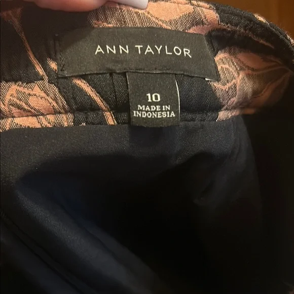 Ann Taylor Pink and Black Pencil Skirt Knee-length for Night Out or Work - Picture 8 of 9